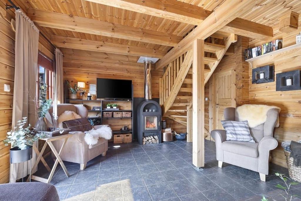 Tradisjonell Laftet Hytte Vradal Extérieur photo