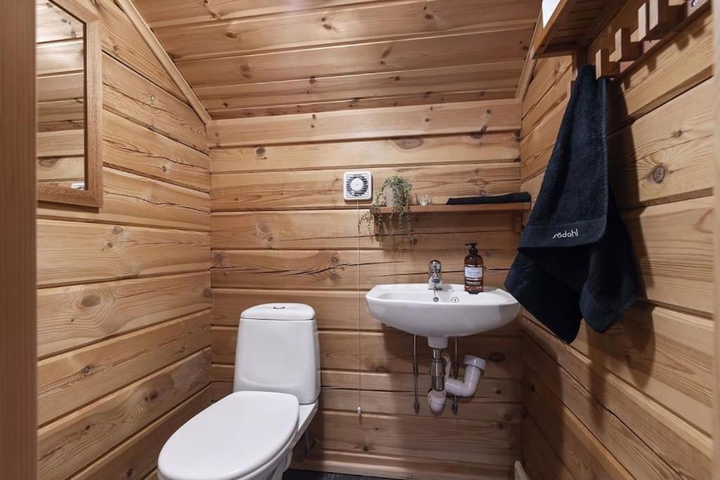 Tradisjonell Laftet Hytte Vradal Extérieur photo